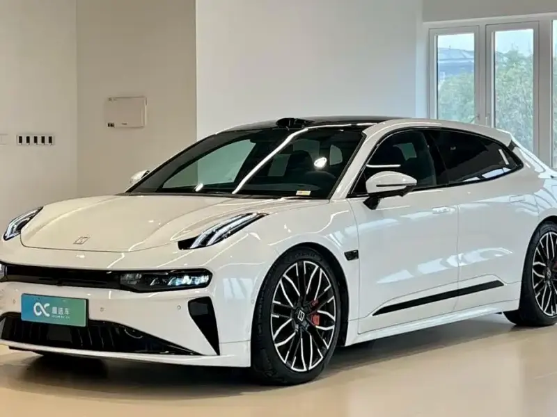 Zeekr 001, 2025