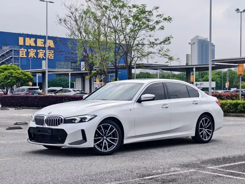 BMW 3 Series, 2023