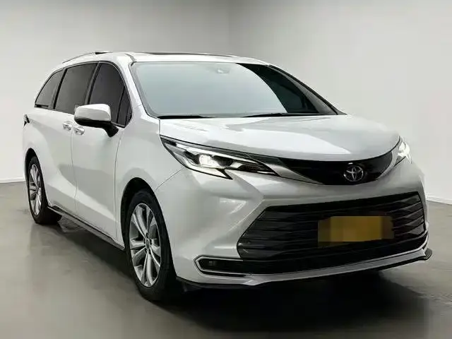 Toyota Sienna, 2023