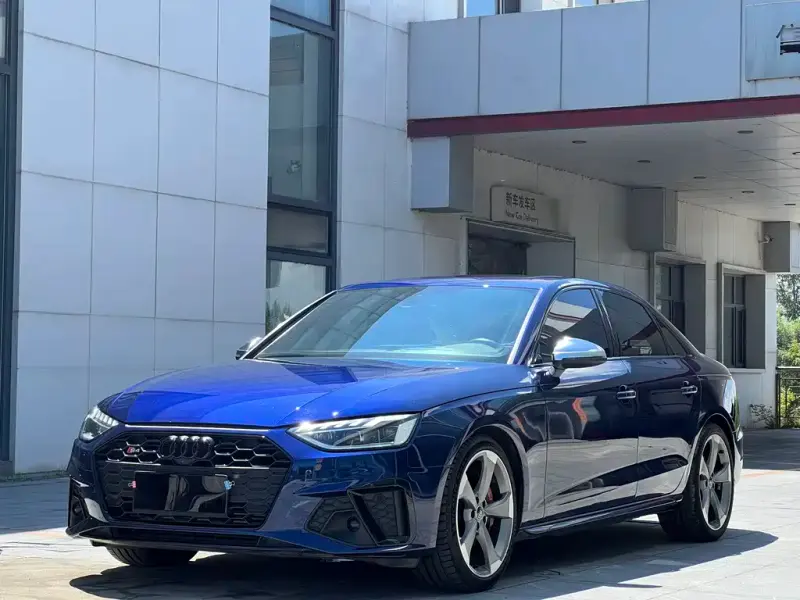 Audi S4, 2022