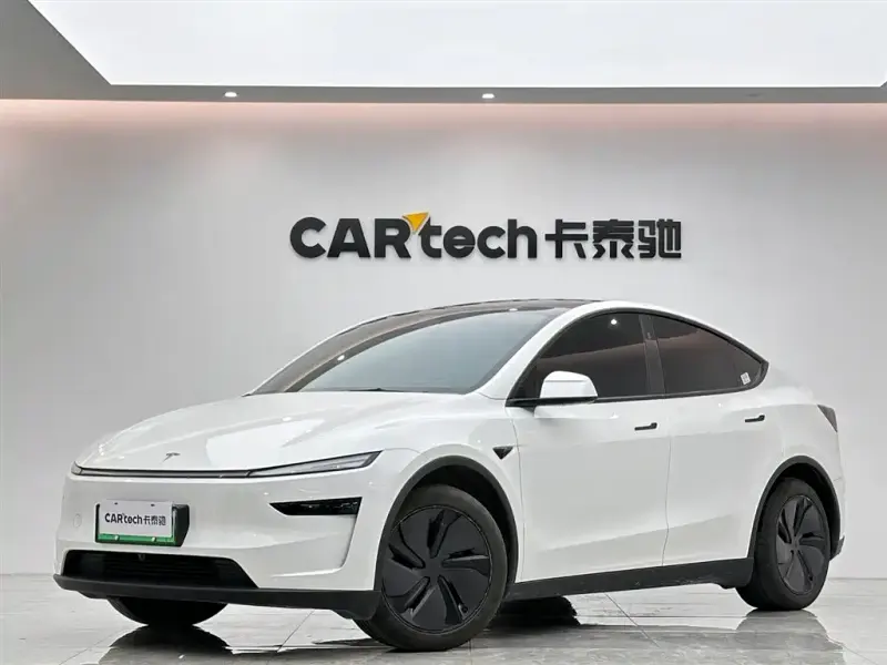 Tesla Model Y, 2025