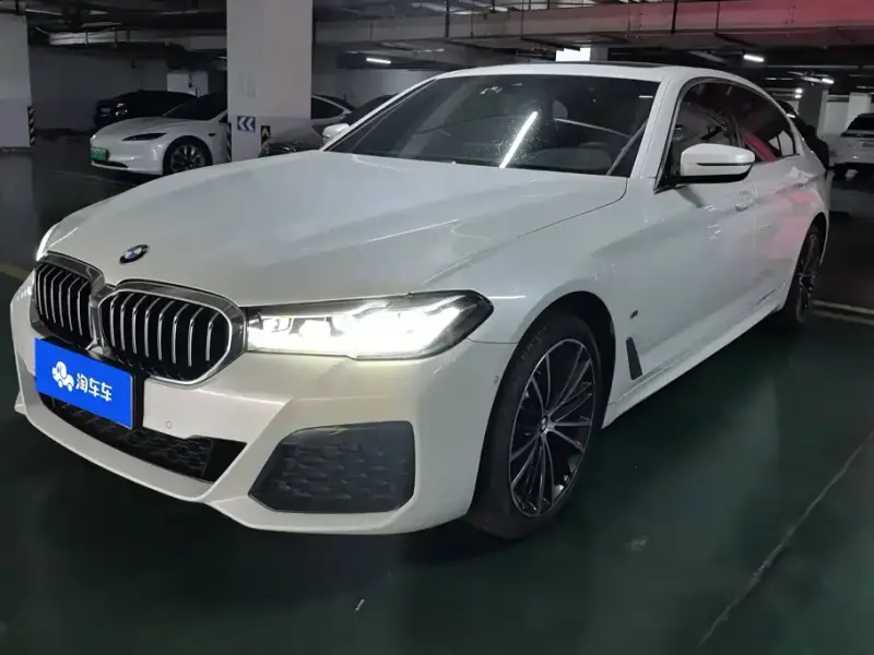 BMW 5 Series, 2022