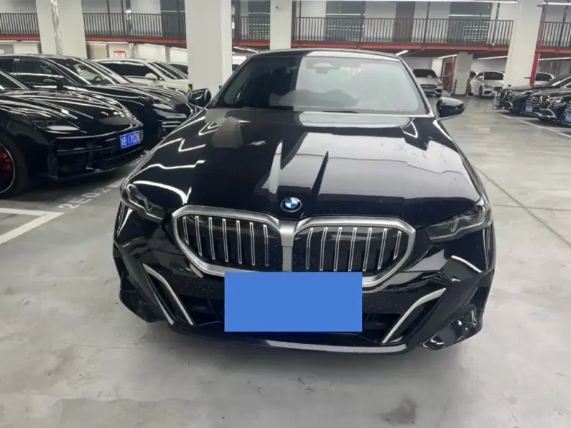 BMW 5 Series, 2024