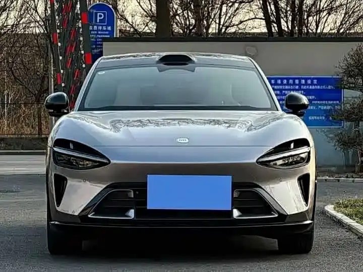 Xiaomi YU7, 2025
