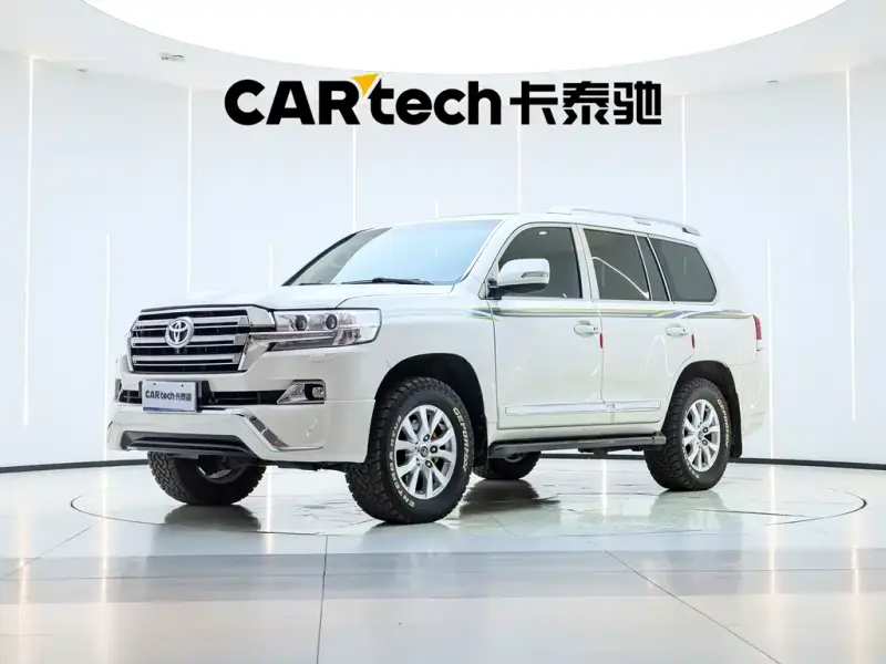 Toyota Land Cruiser, 2013 — фото 1