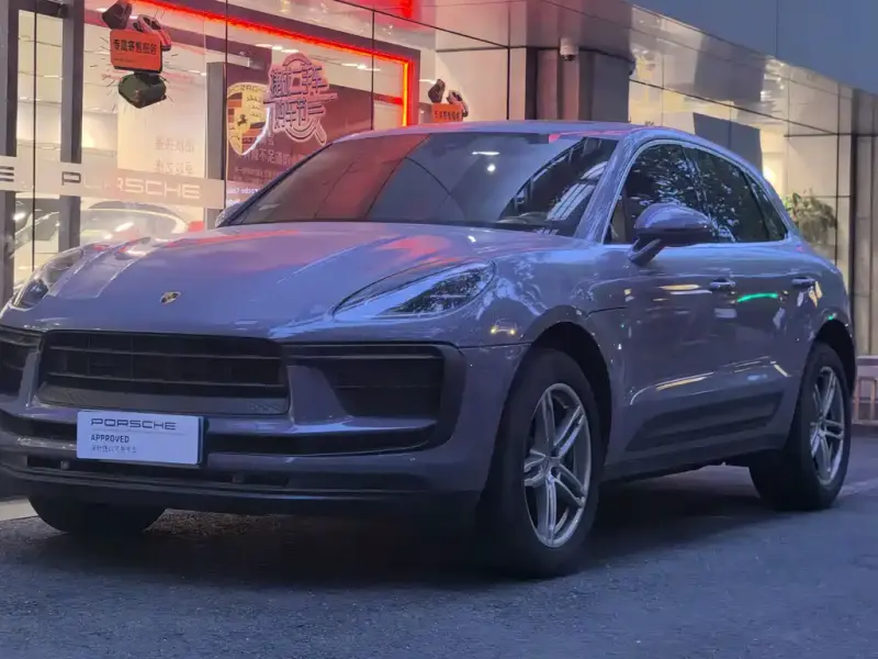 Porsche Macan, 2024 — фото 1