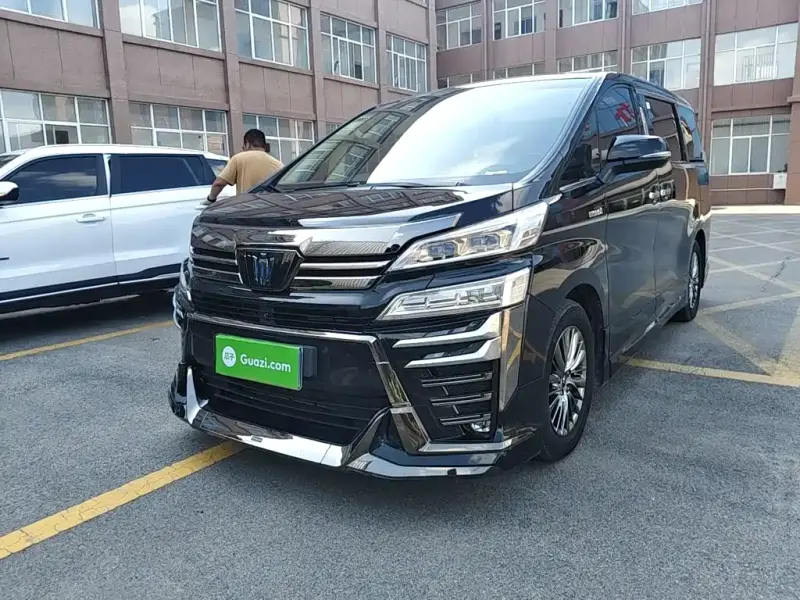 Toyota Vellfire, 2023 — фото 1