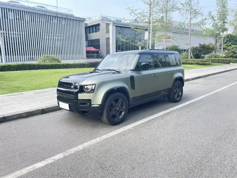 Land Rover Defender, 2024