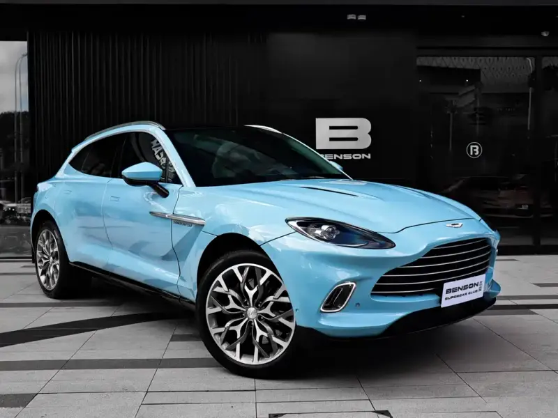 Aston Martin DBX, 2022