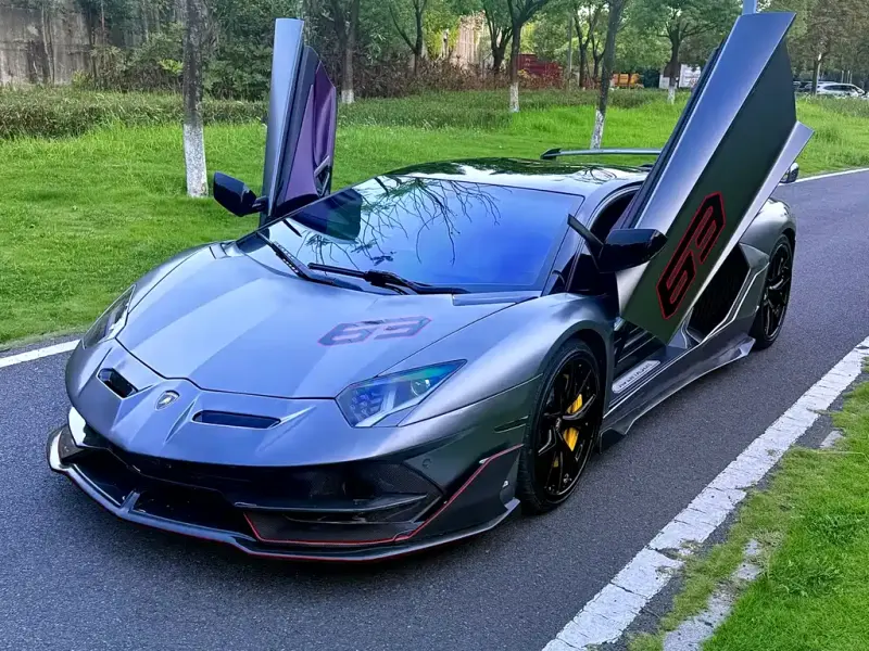 Lamborghini Aventador, 2014
