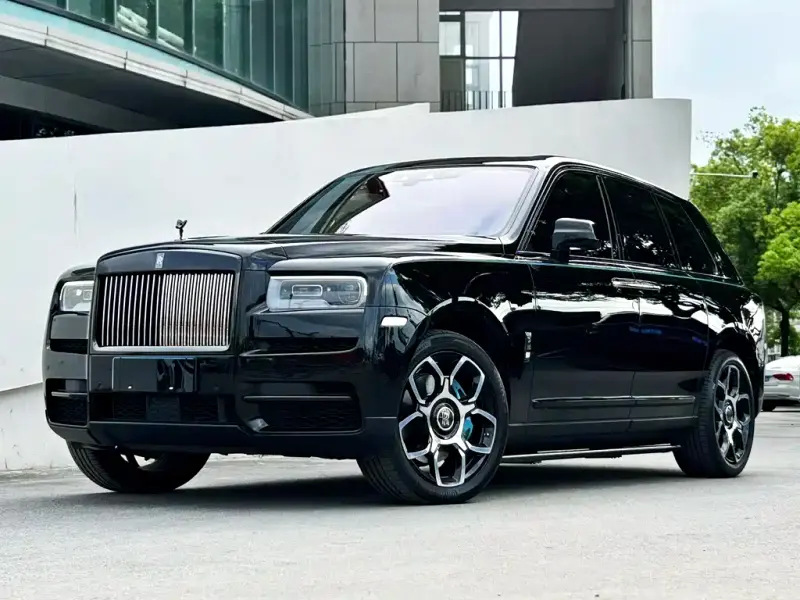 Rolls-Royce Cullinan, 2022