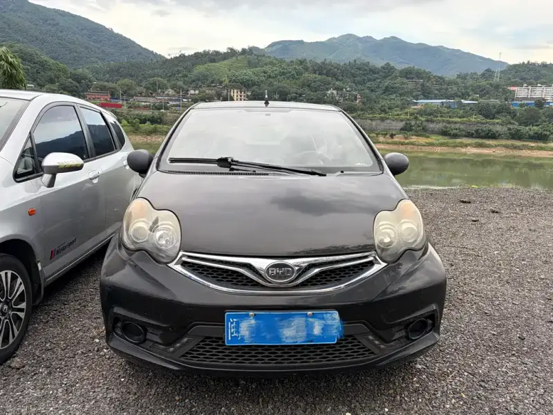 BYD F0, 2015