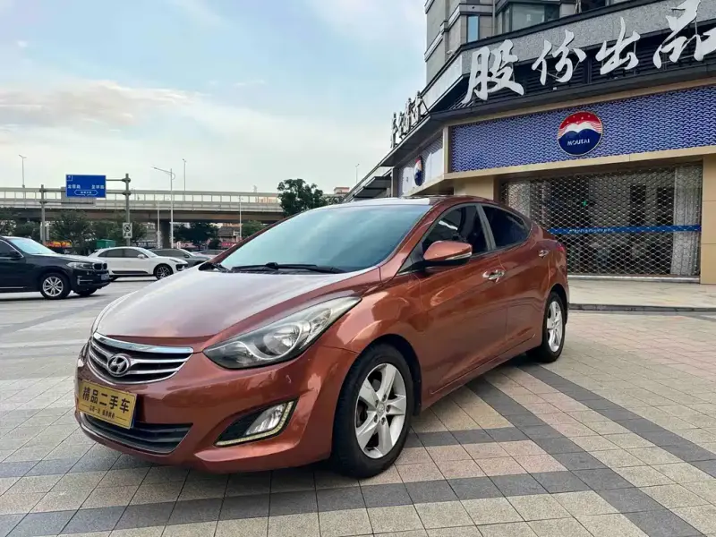 Hyundai Elantra Langdong, 2013