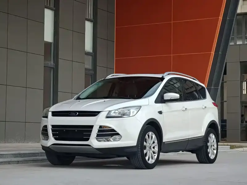 Ford Kuga, 2014