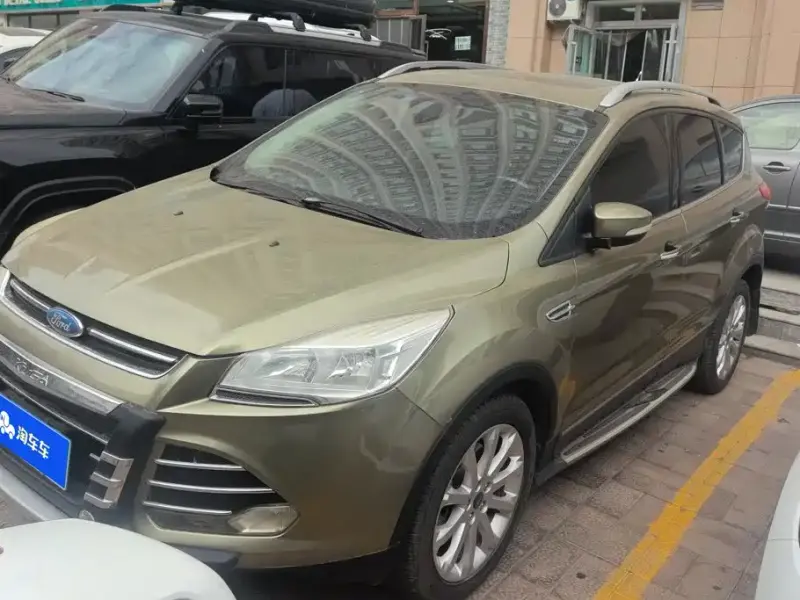 Ford Kuga, 2013