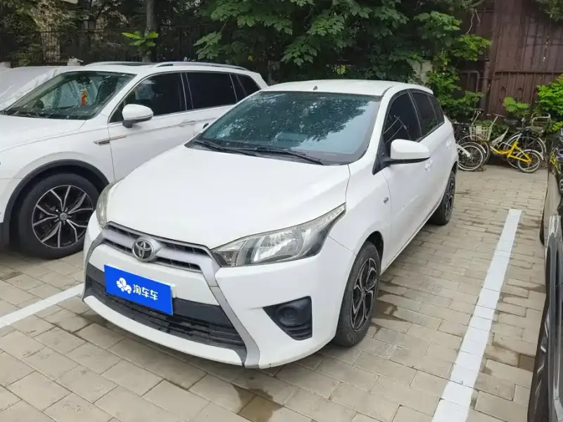 Toyota Yaris L, 2015