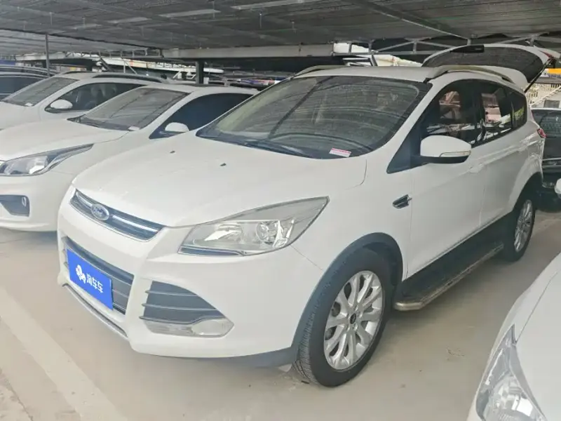 Ford Kuga, 2014