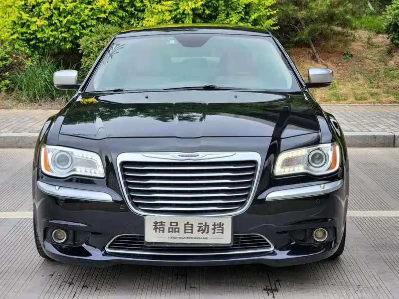 Chrysler 300C, 2014