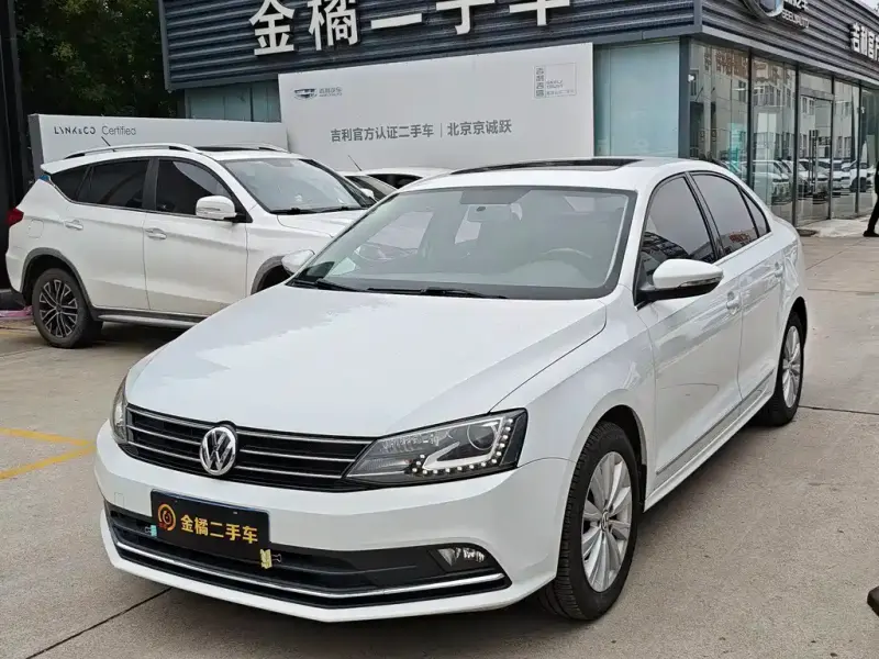 Volkswagen Sagitar, 2015