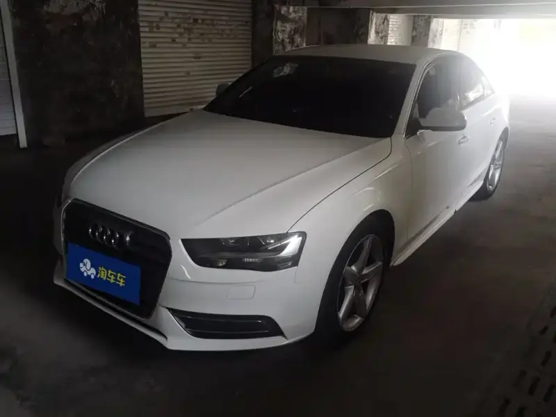 Audi A4L, 2014 — фото 1