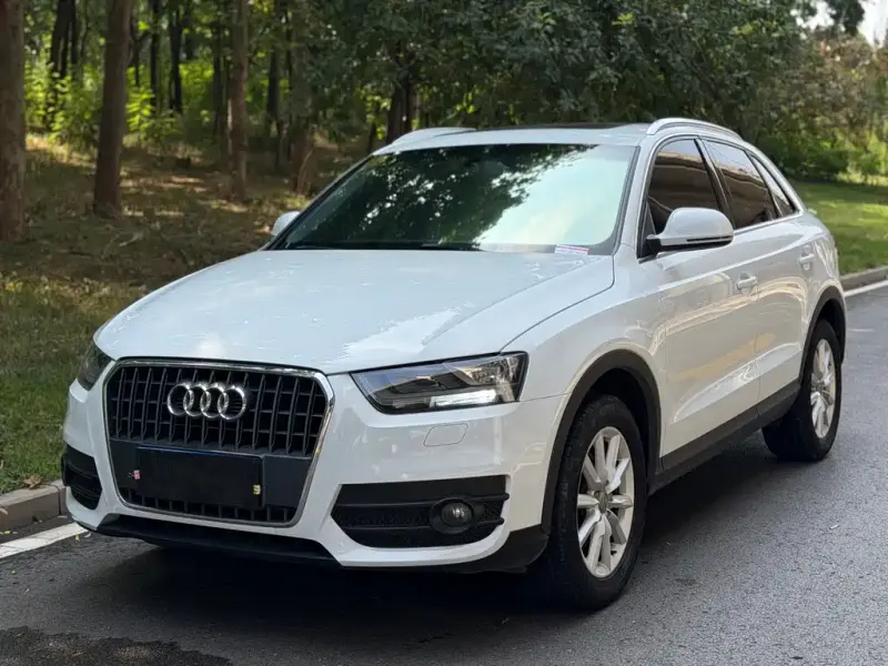 Audi Q3, 2014 — фото 1