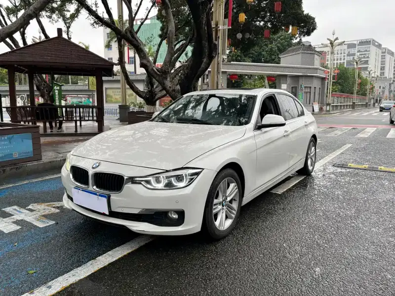 BMW 3 Series, 2016