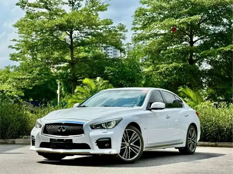 Infiniti Q50L, 2016