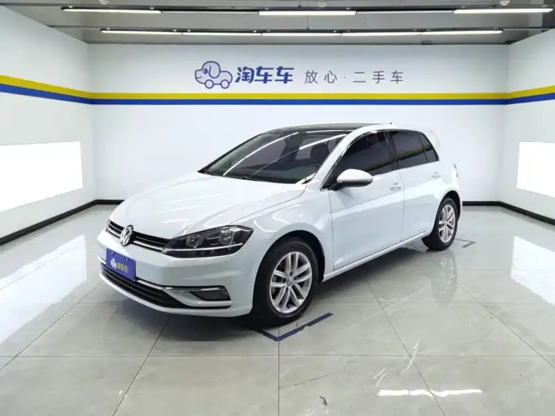 Volkswagen Golf, 2018 — фото 1