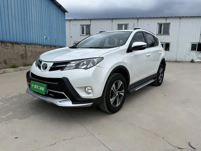 Toyota RAV4, 2016 — фото 1