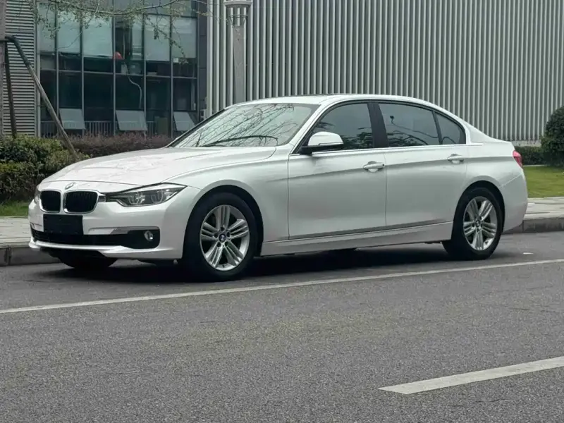 BMW 3 Series, 2016