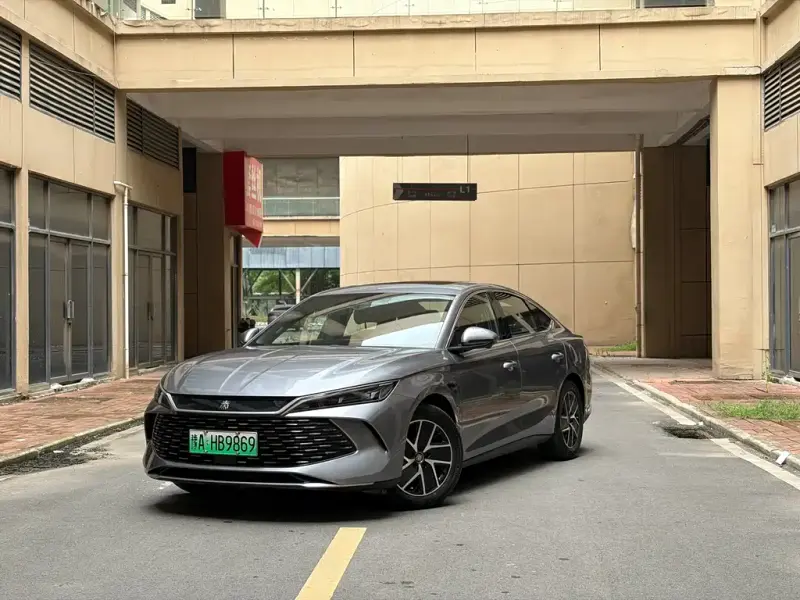 BYD Qin L, 2025