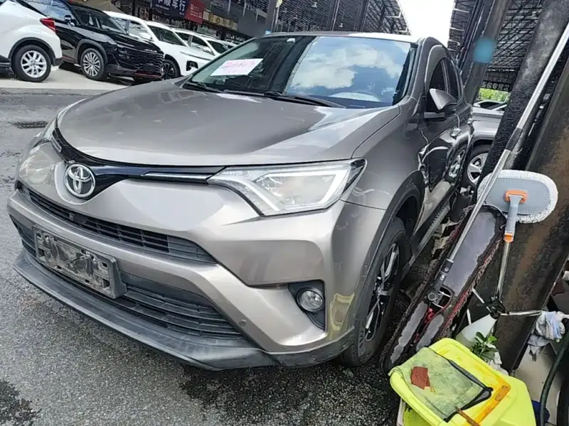 Toyota RAV4, 2019 — фото 1