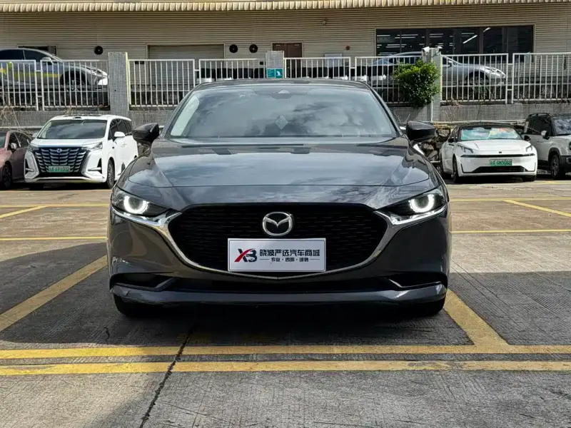 Mazda 3 Axela, 2022