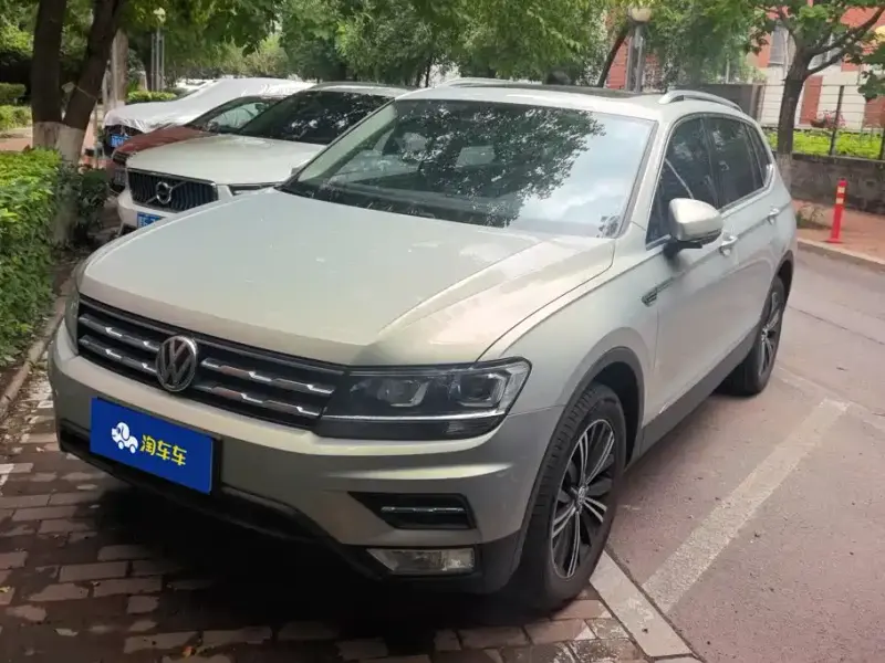 Volkswagen Tiguan L, 2019 — фото 1
