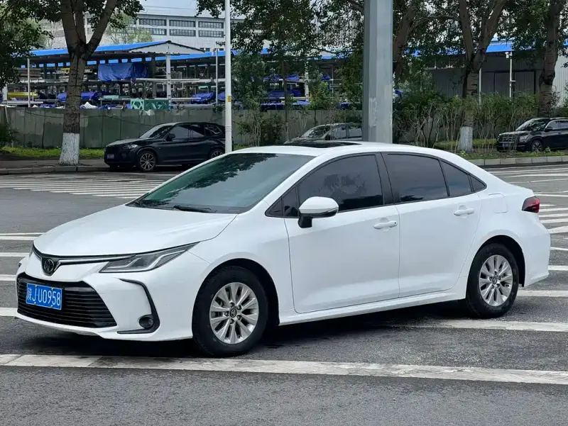 Toyota Corolla, 2021 — фото 1