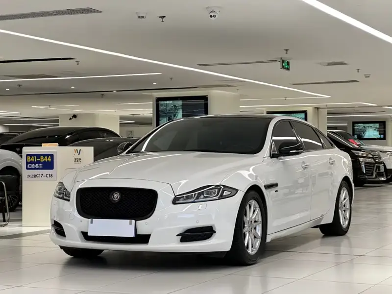 Jaguar XJ, 2016