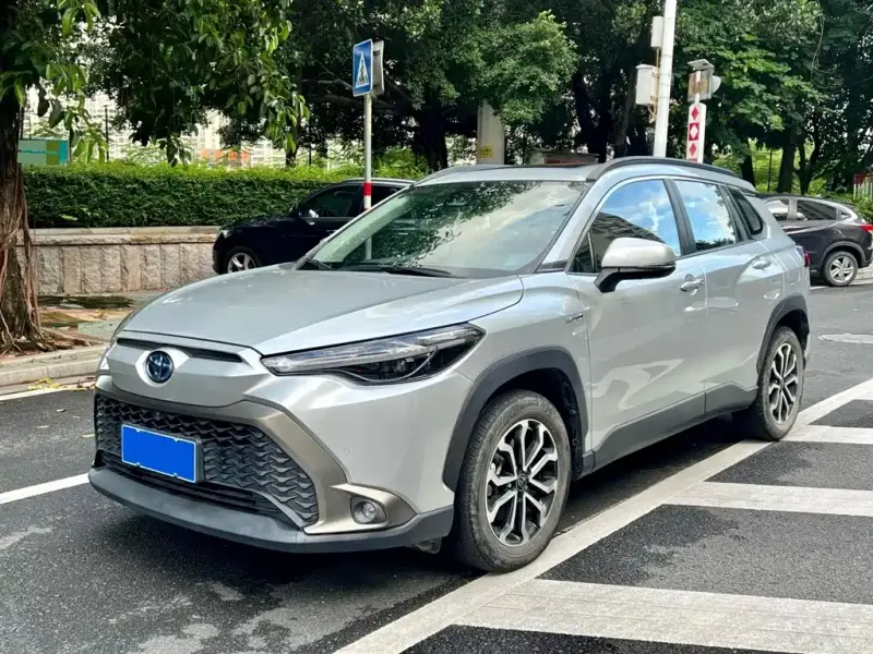 Toyota Frontlander, 2023