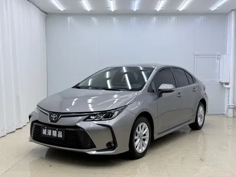 Toyota Corolla, 2022 — фото 1
