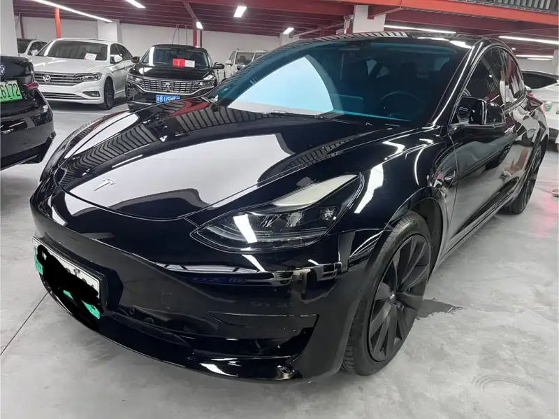 Tesla Model 3, 2022