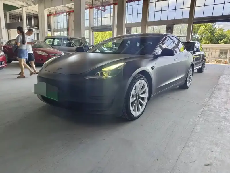 Tesla Model 3, 2022