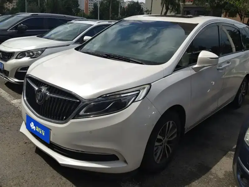 Buick GL8, 2017