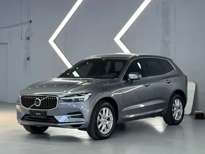 Volvo XC60, 2020 — фото 1