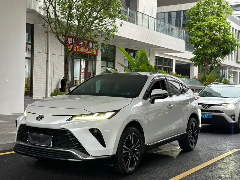 Toyota Venza, 2022