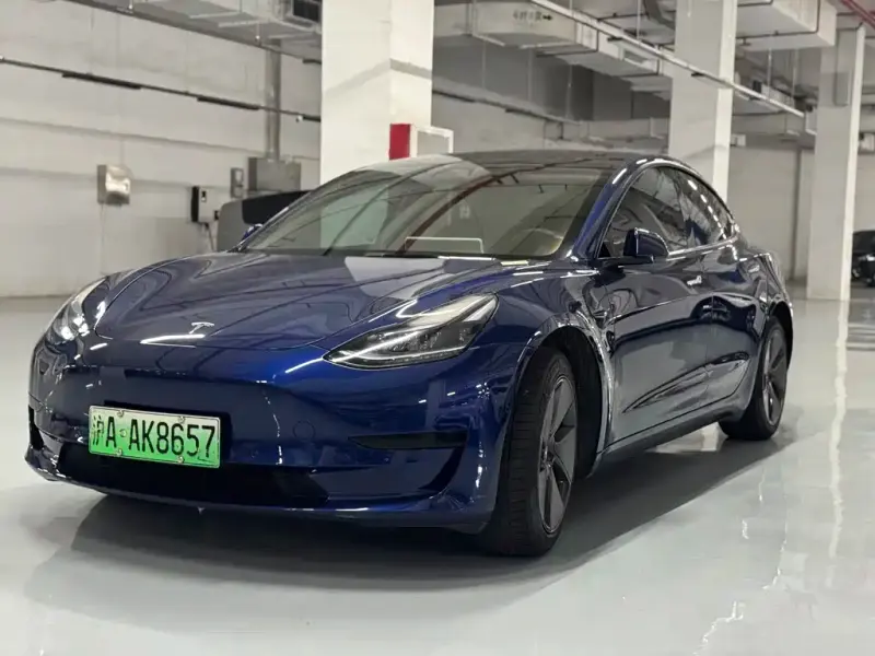 Tesla Model 3, 2022