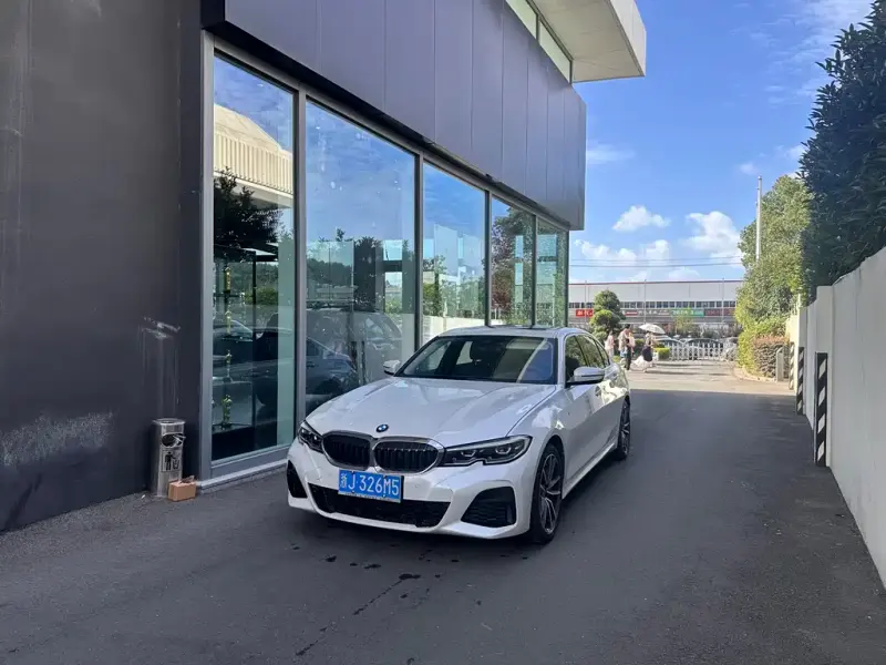 BMW 3 Series, 2020