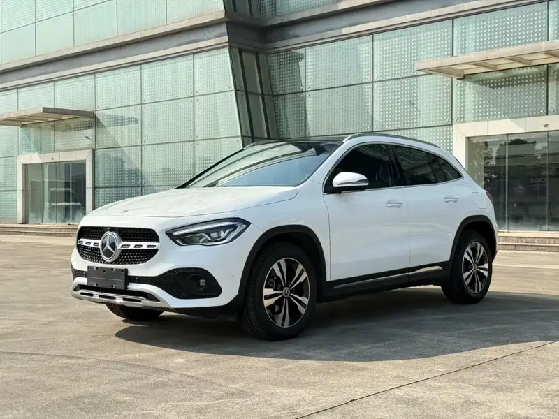 Mercedes-Benz GLA, 2022 — фото 1