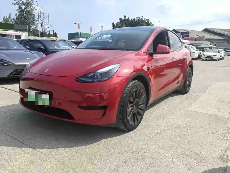 Tesla Model Y, 2022