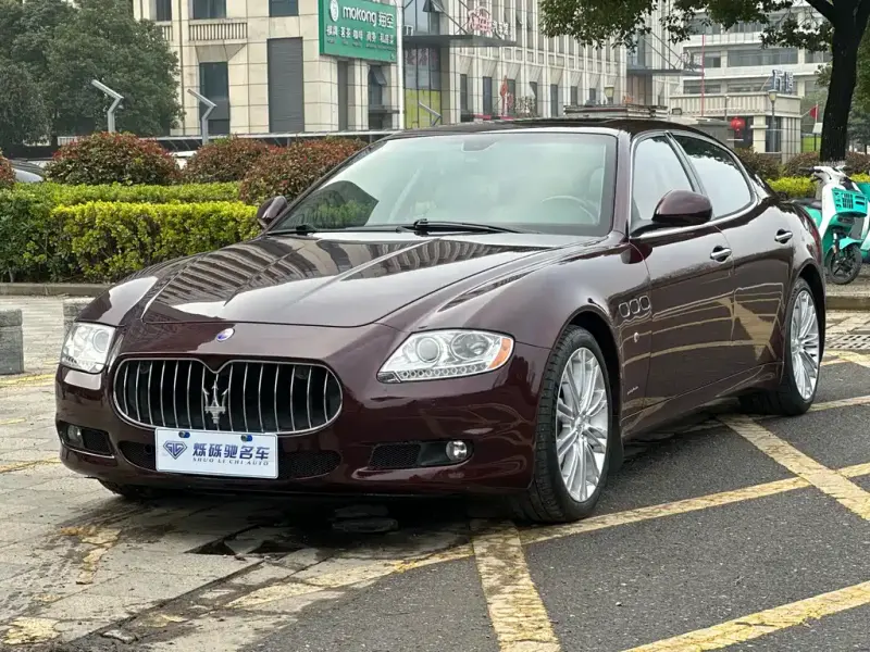 Maserati Quattroporte, 2011