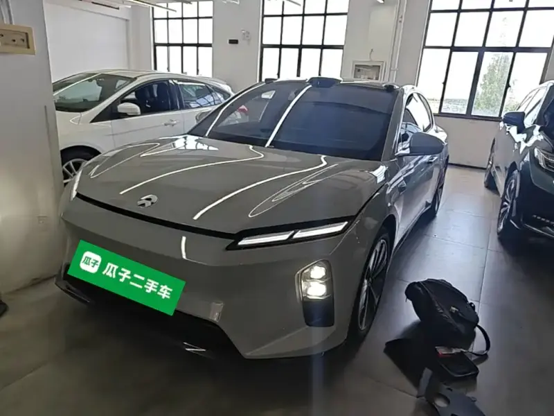 NIO ET5, 2025