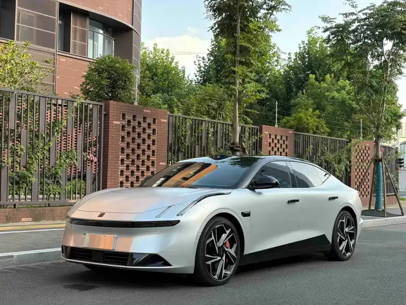 Lynk & Co Z10, 2024